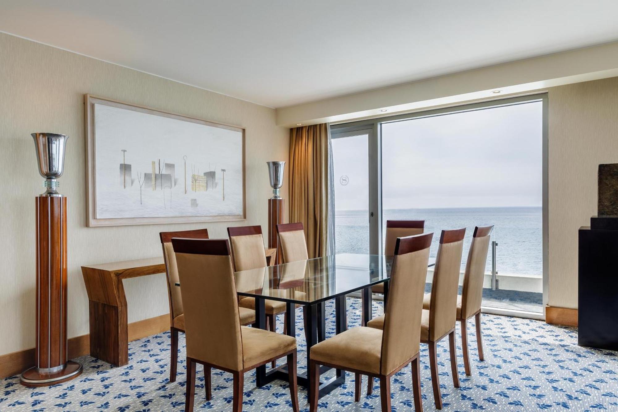Sheraton Miramar Hotel & Convention Center Vina del Mar Exteriér fotografie A dining room in a suite at the Hilton Tel Aviv