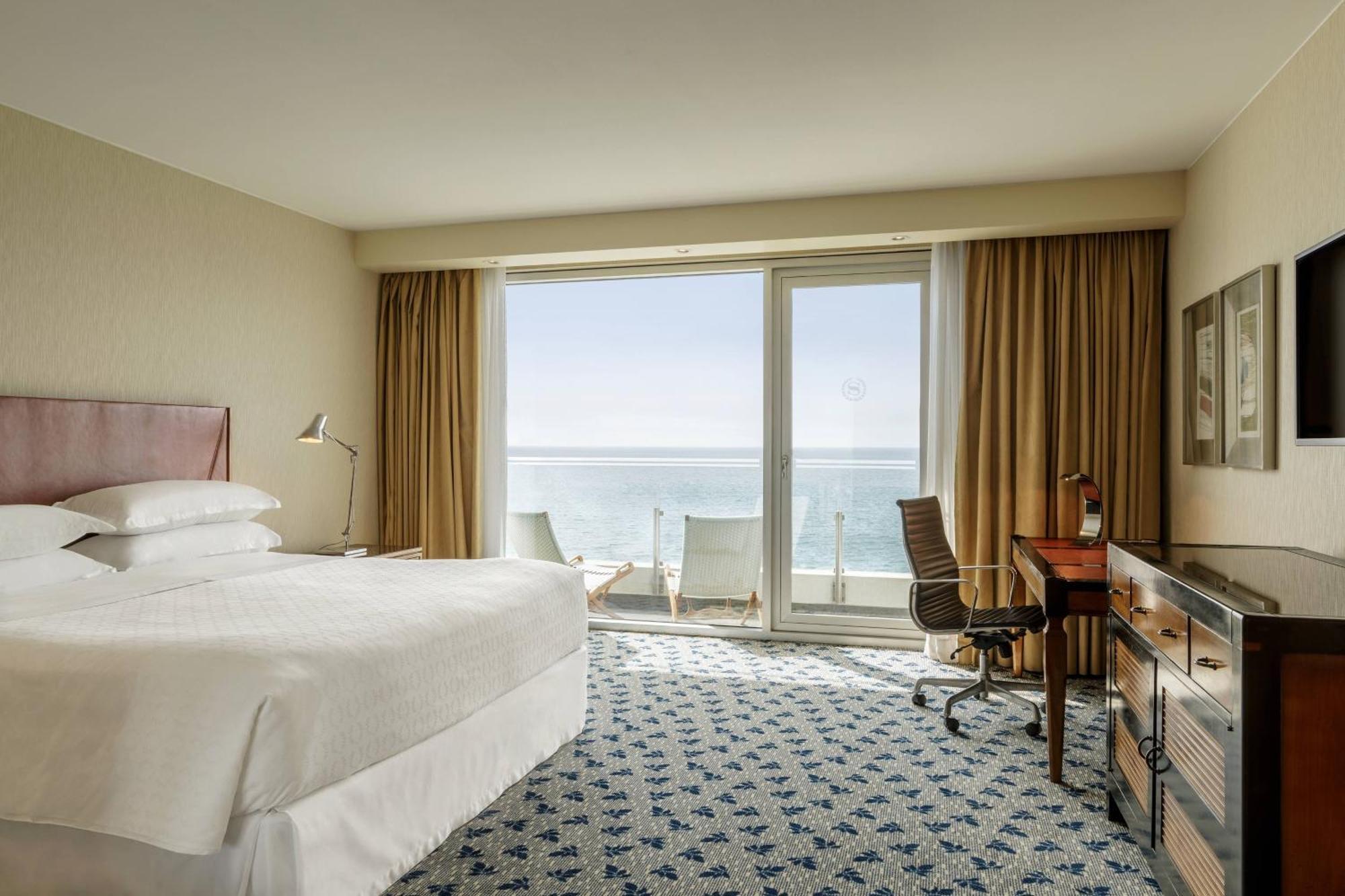 Sheraton Miramar Hotel & Convention Center Vina del Mar Exteriér fotografie A guest room at the Westin La Paloma