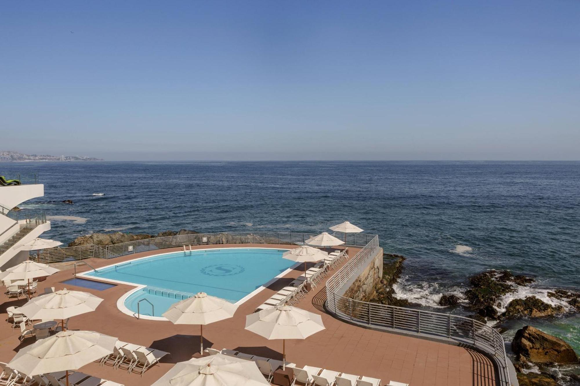 Sheraton Miramar Hotel & Convention Center Vina del Mar Exteriér fotografie The pool at the Hotel do Canal