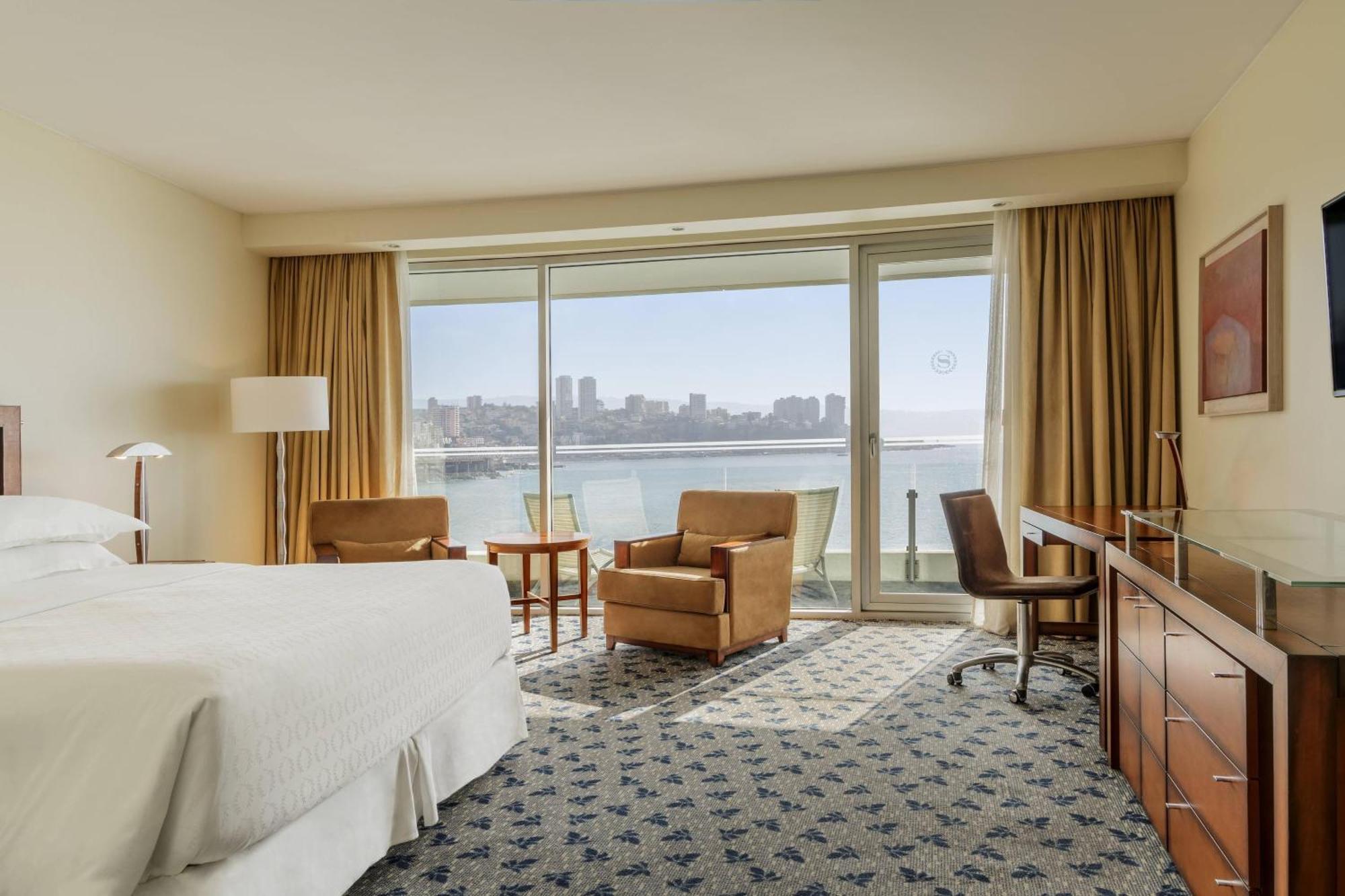 Sheraton Miramar Hotel & Convention Center Vina del Mar Exteriér fotografie A guest room at the Westin Boston Harbor